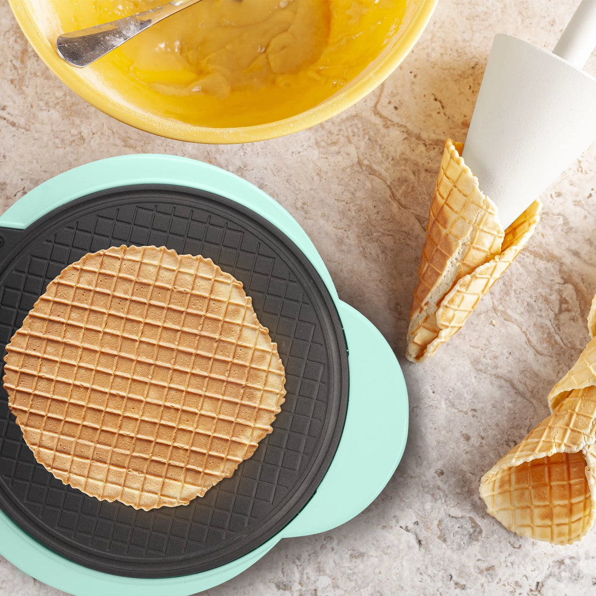 Electric Nonstick Waffle Cone Maker I6521