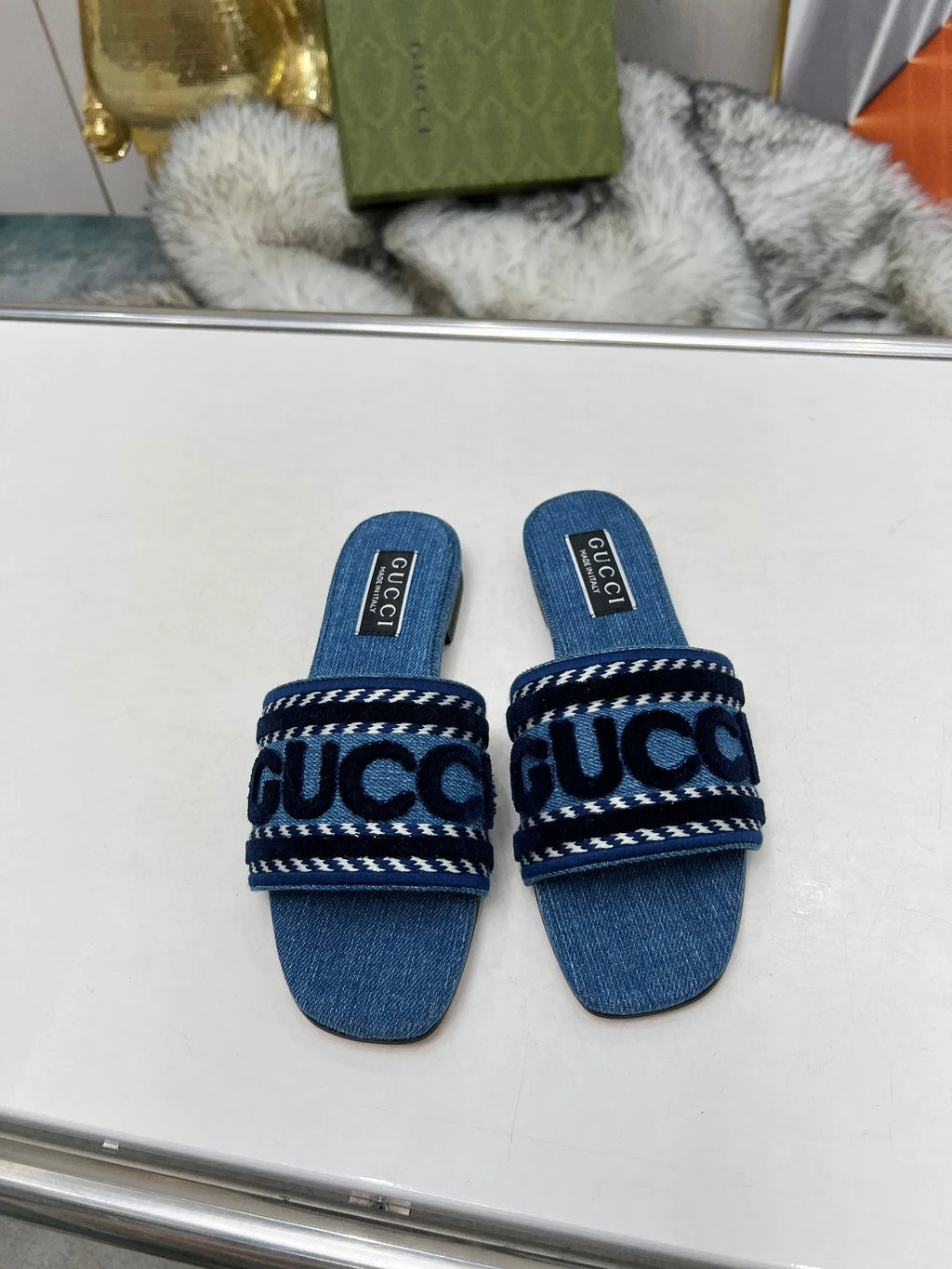 Slippers G439