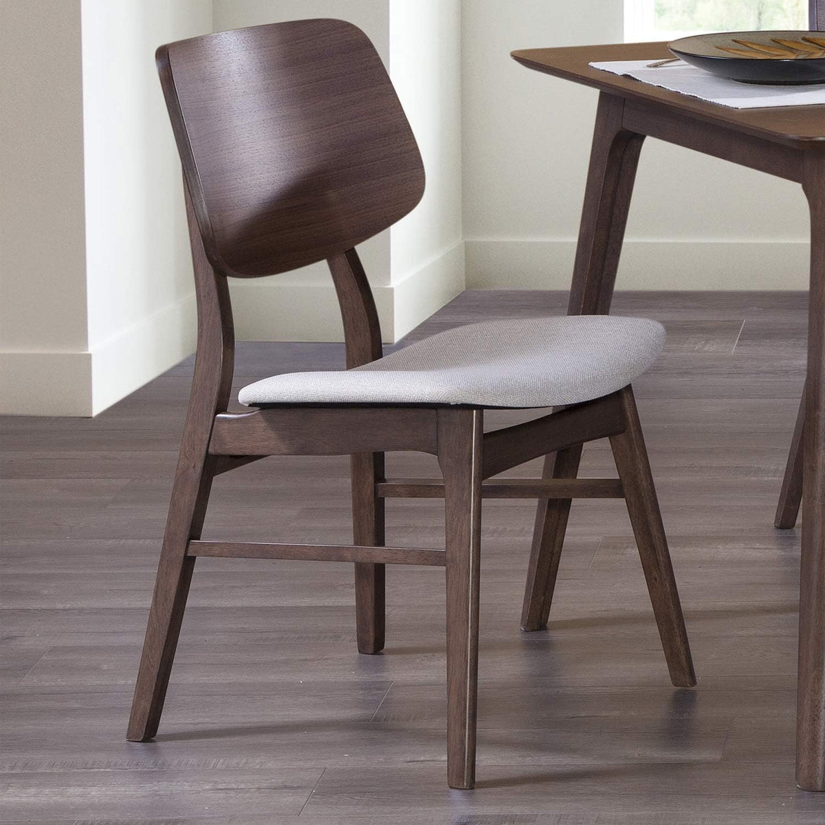 Mid-Century Modern Walnut Dining Table U570086