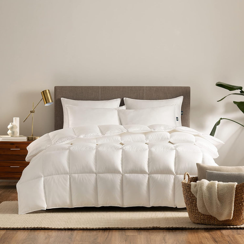 White Down Alternative Comforter King/Cal King W389