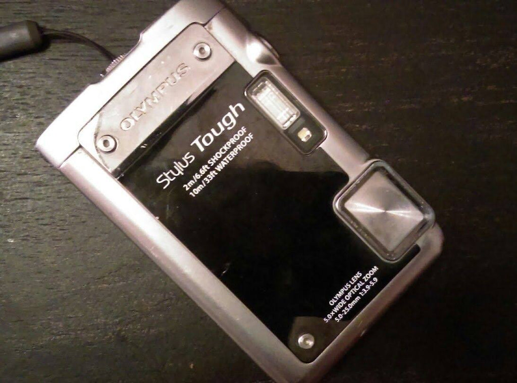 14.0 MP 5x Optical Zoom Compact Digital Camera M48579