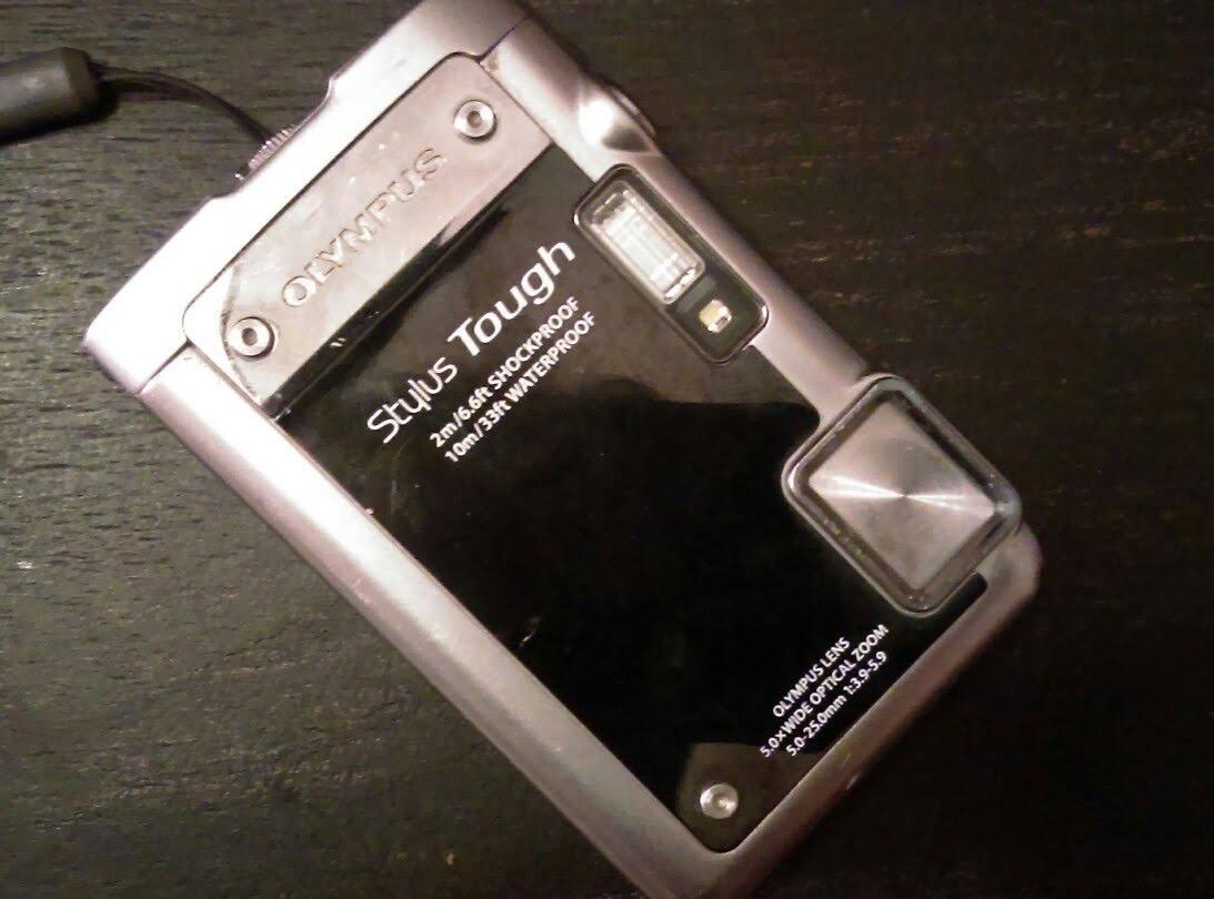 14.0 MP 5x Optical Zoom Compact Digital Camera M48579