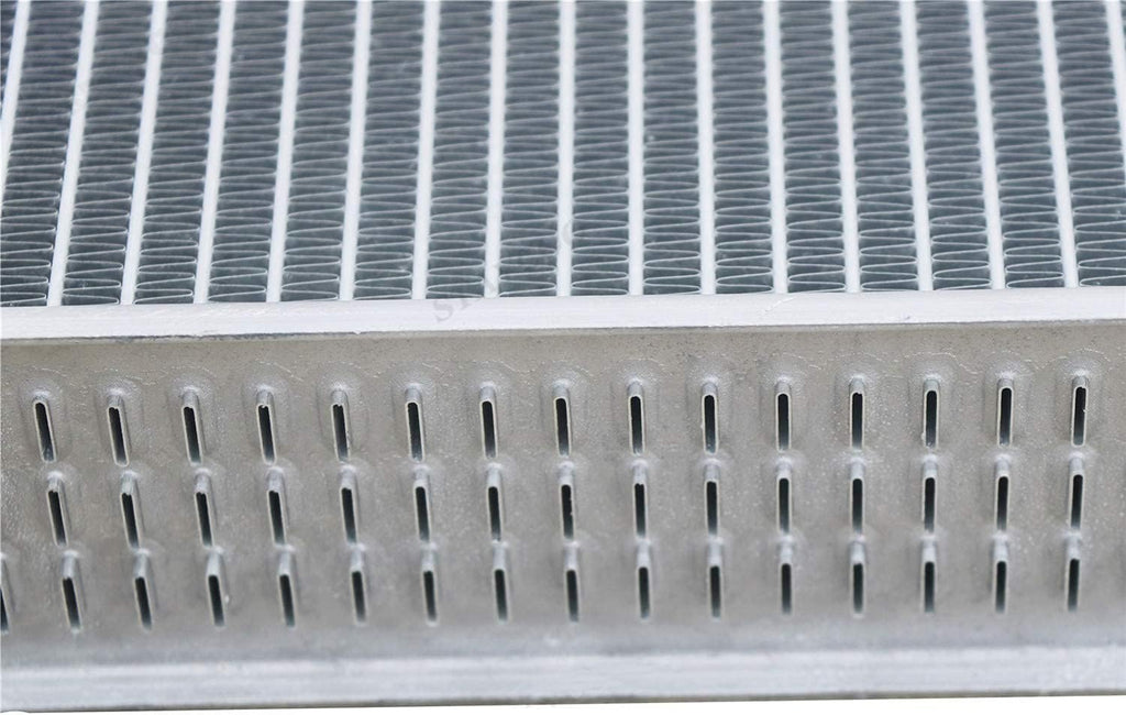 Aluminum Radiator with Shroud Fan and Relay Q663886