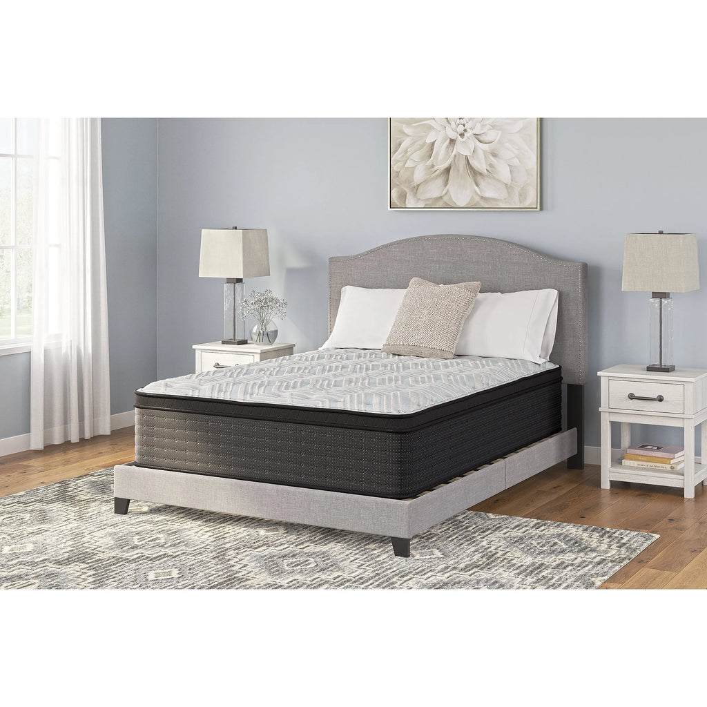 Queen Size Euro Top Hybrid Mattress with Memory Foam F11900