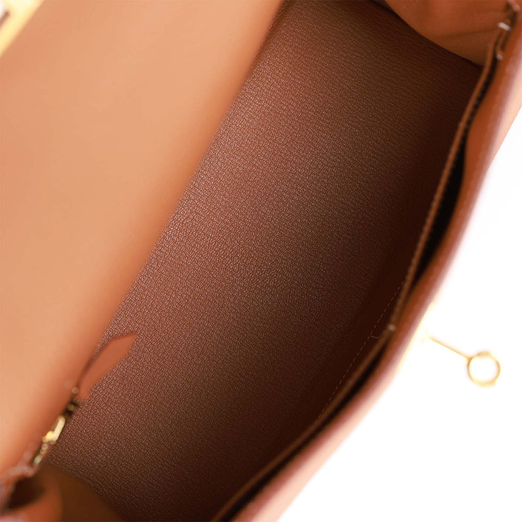 Pre-owned 28 Gold Togo Handbag L813505