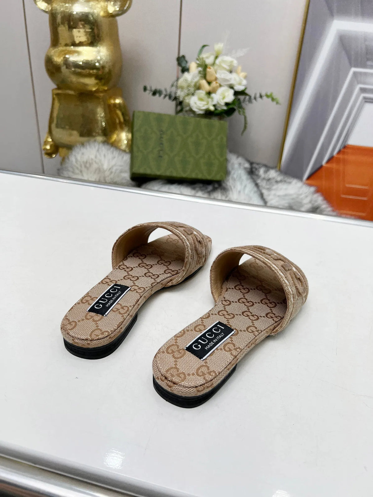 Slippers G439