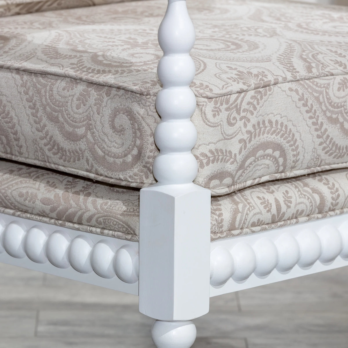 Spindle Chair White/Taupe Paisley N450969