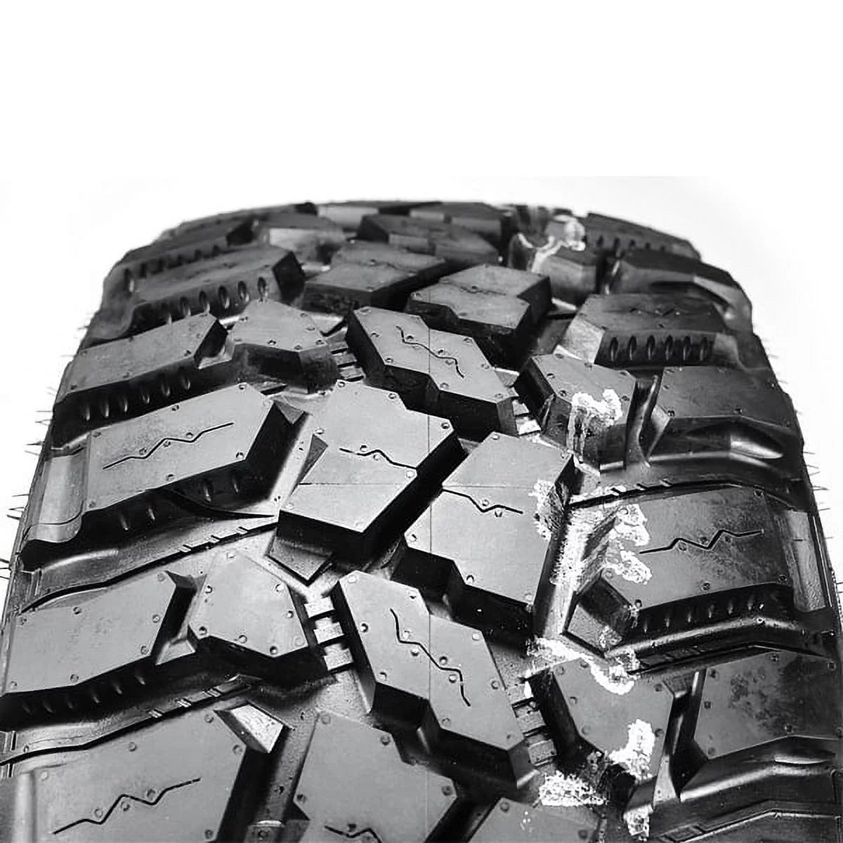 Mud Terrain Light Truck Tire E3504