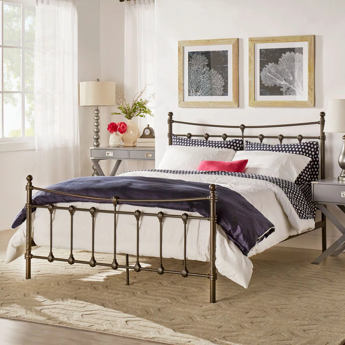 Antique Brown Metal King Bed P933980