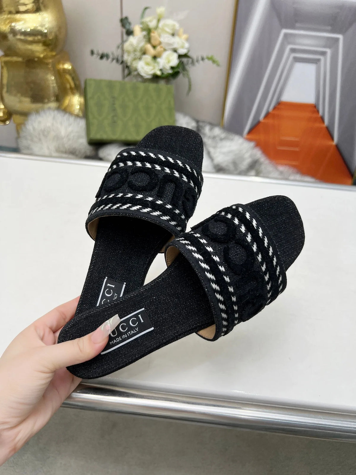 Slippers G439