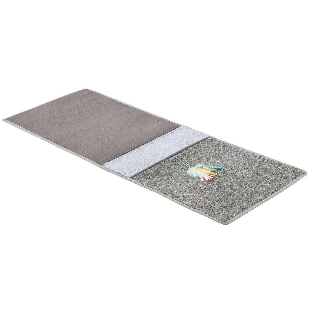 Carpet & Sherpa Cat Scratch Mat with Ribbon Toy H9563